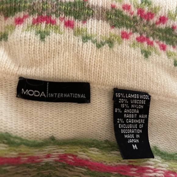 Moda International Women's Cream and Green Floral Sweater - Picture 2 of 4